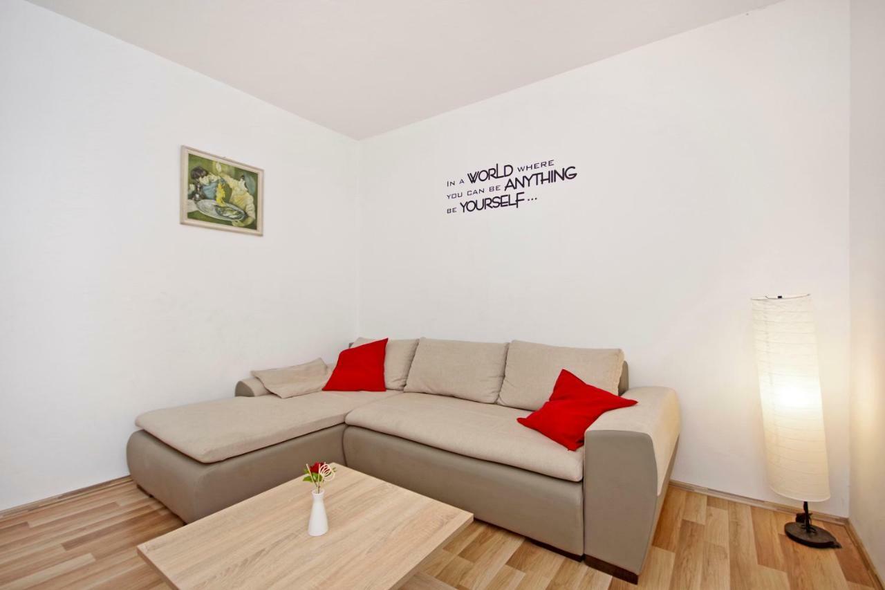Apartments Andela Makarska Exterior foto