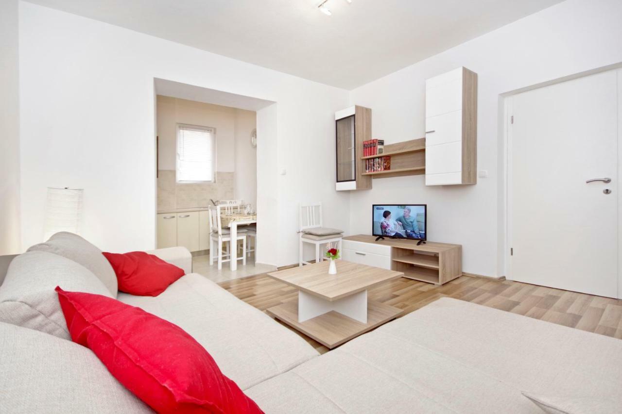 Apartments Andela Makarska Exterior foto